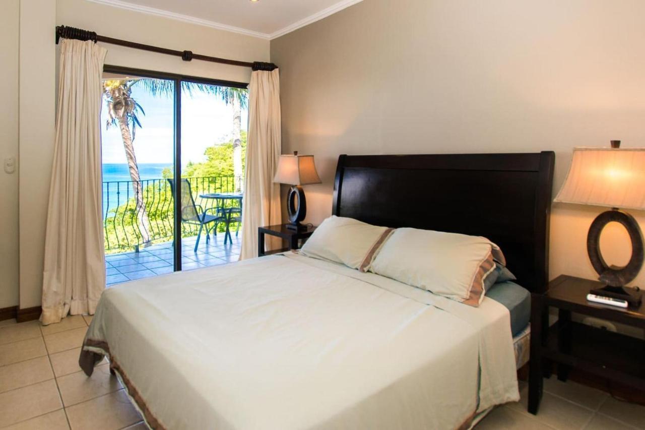 Villa Dazzling Ocean Views From A Bluff In Flamingo - Magnificent Inside And Out à Playa Flamingo Extérieur photo