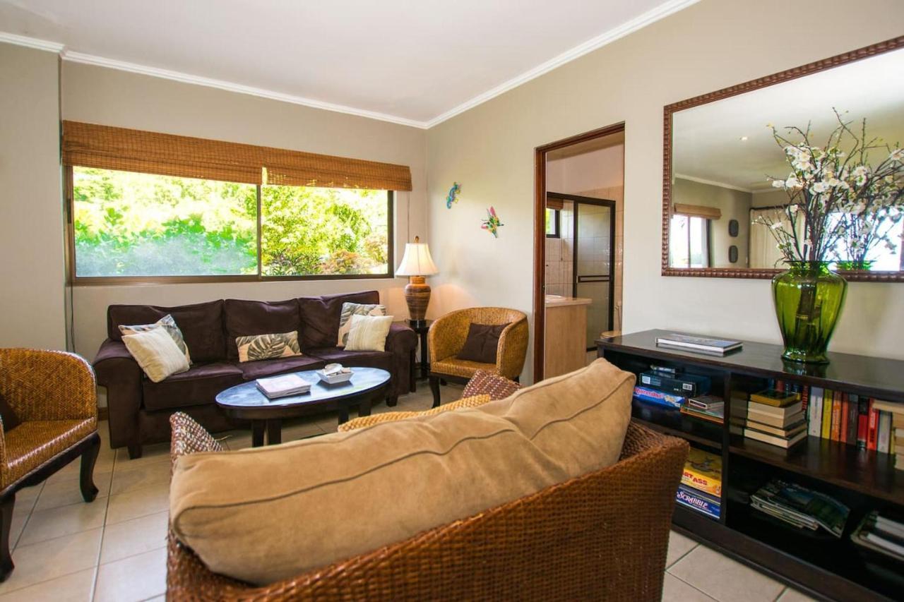 Villa Dazzling Ocean Views From A Bluff In Flamingo - Magnificent Inside And Out à Playa Flamingo Extérieur photo